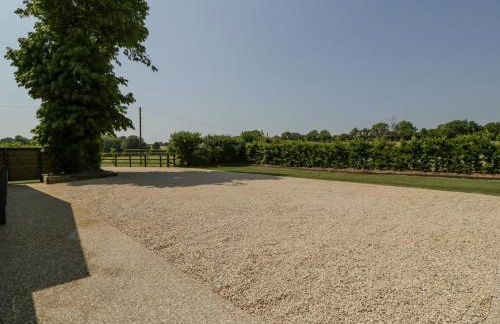 Linden Barn - Photo 46