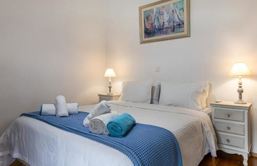 DIMITRA apartment with private pool and sea view -the ground floor of a two storey building - Foto 13