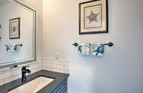 Distinctive Hamptons Home with Pool Near Bay, Ocean - Foto 10