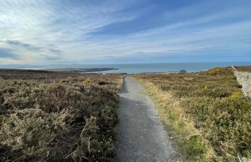 Goferydd, South Stack, Anglesey, 4 bed luxury home, hot tub, dog friendly - Foto 77