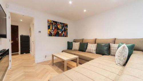 Gorgeous 4 BR House Near Station mins to London - Pass the Keys - Foto 4, Other