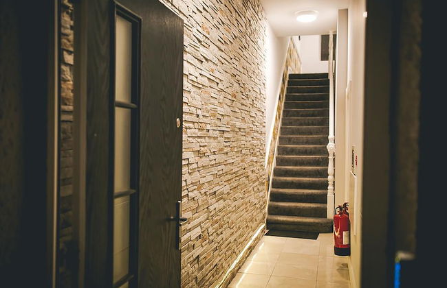 Off The Square Apartments - Foto 20