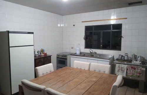 Memora Guesthouse Bateias - Casa Inteira e quartos em chácara - Photo 16