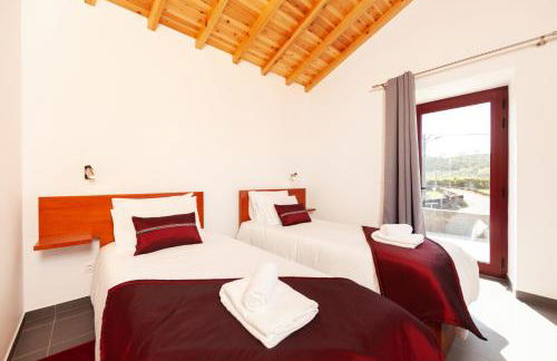 Melo's Place - Photo 10