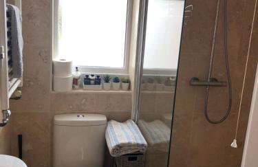 Westerleigh Annexe - Self-contained accommodation - Foto 8