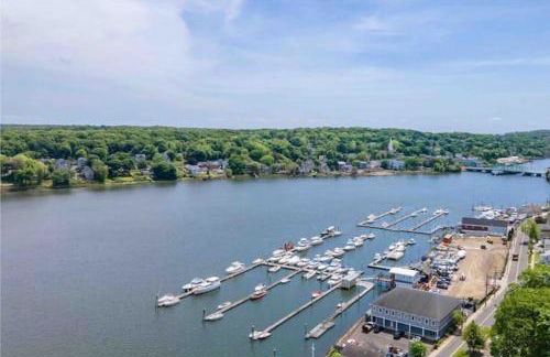 Gorgeous Waterfront 3 Bedroom, 1.5 Bathroom Unit. - Foto 41