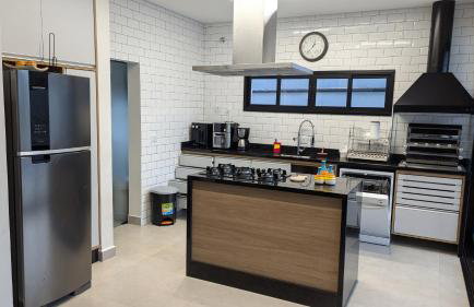 50m praia Cond pé na areia Alto padrao 4 suites Segur 24h Costa do sol Guaratuba Bertioga prox Riviera - Foto 8