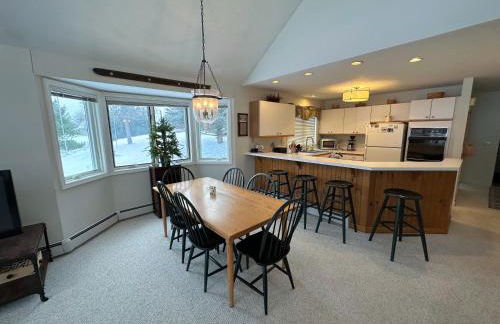 F14 Bretton Woods Condo along golf course short walk from Omni Mount Washington Hotel - Foto 8