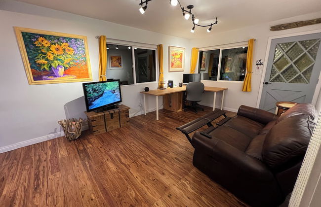 Hummingbird Mountain Cottage - Photo 26