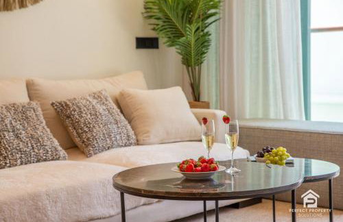 NEW stylish beachside 2BR with pool and garage - Photo 9