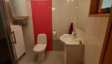 Domek letniskowy nad stawem Temeszów Bieszczady - Foto 2