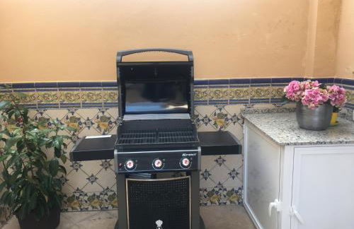 Apartment with private patio - Photo 37