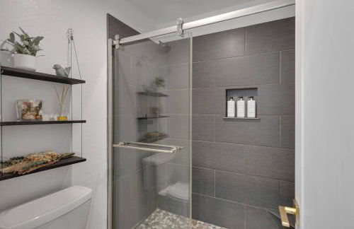 3 BD retreat w. free heated pool - Foto 23