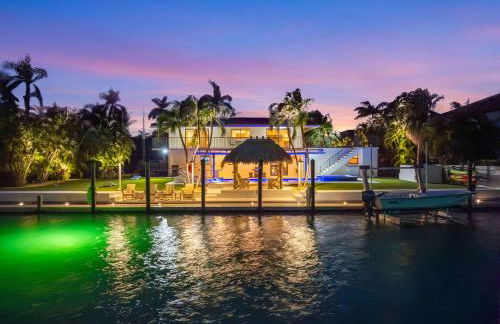 Deep Blue Waterfront Gem Pool Kayaks Dock - Foto 55