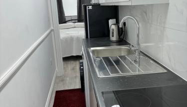 Romford Flat - Photo 4