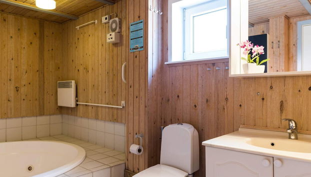 8 Person Holiday Home in Blavand - Foto 4, Tratamientos de spa