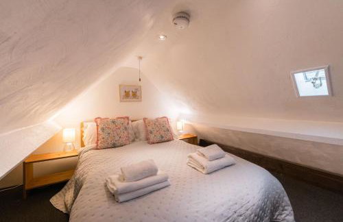 Snug Cotswolds Farm Cottage - The Henloft - Foto 38