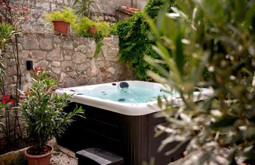 Holiday Home Skala and Kala with hot tubs - Photo 25