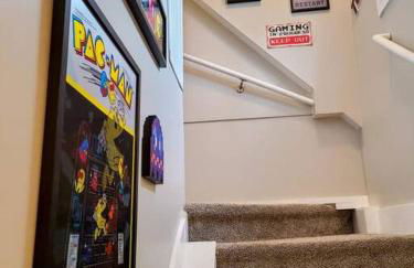 Downtown Kzoo with 3rd Floor Arcade Room - Foto 45