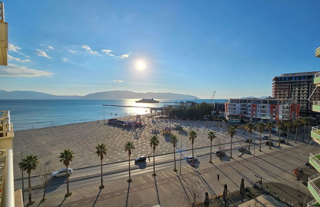 Sea View 1-bed Apartment in Vlore - Photo 12