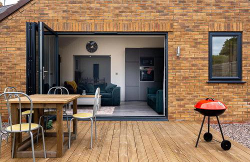 4 bedroom bungalow in Kettering - Garden - Parking - WiFi - Foto 30