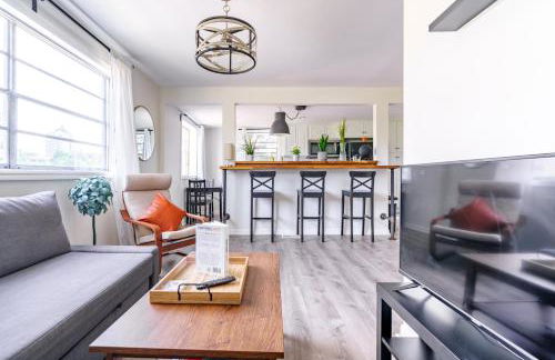 Jungle House Columbus Short North Downtown Free Parking - Steps to Convention Center & Nationwide Arena - 1BR Luxury Home - Sleeps 6 - Over 5,800 Five Star Stays - Foto 18