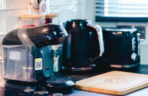 Chic Studio, Free parking, Sleeps 2 - Foto 17