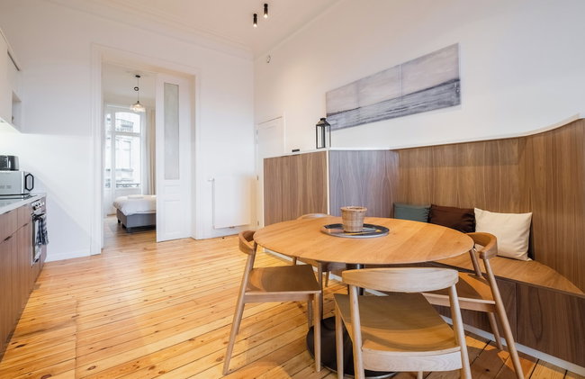 Charming Renovated Apartment in Vibrant Saint Gilles, Brussels - Foto 1