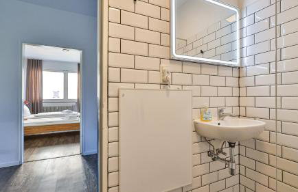 Spacious Flat 2nd Floor near station - Foto 32