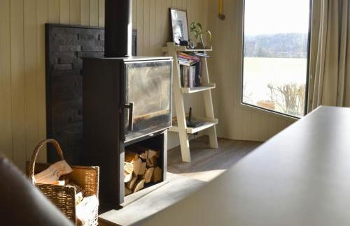 Lavender Lodge - Photo 1