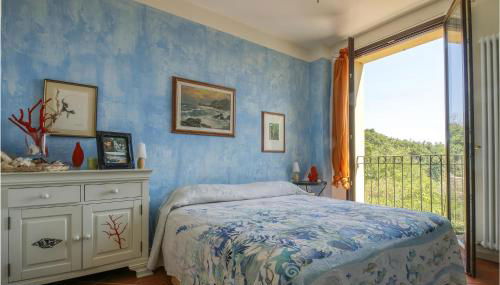 Beautiful Apartment In Casteldimezzo - Photo 4