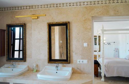 Huge Golf and Spa Mansion 8 min from Puerto Banus - Photo 58
