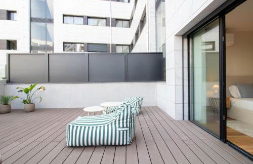 Gaia Elegant Apartment with Patio by LovelyStay - Foto 9