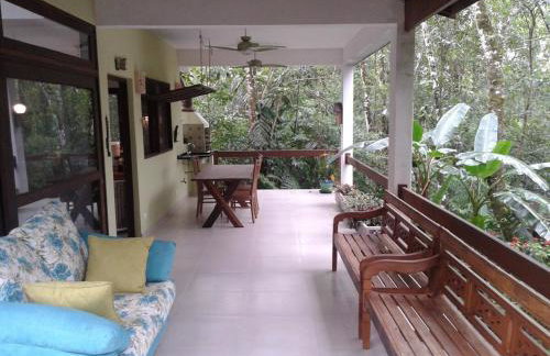 Beach house surrounded by lush nature - Foto 7