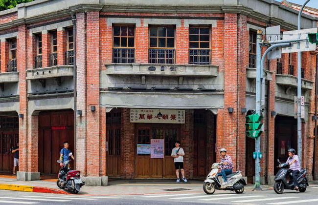 Visite privée du quartier de Monga - Photo 1