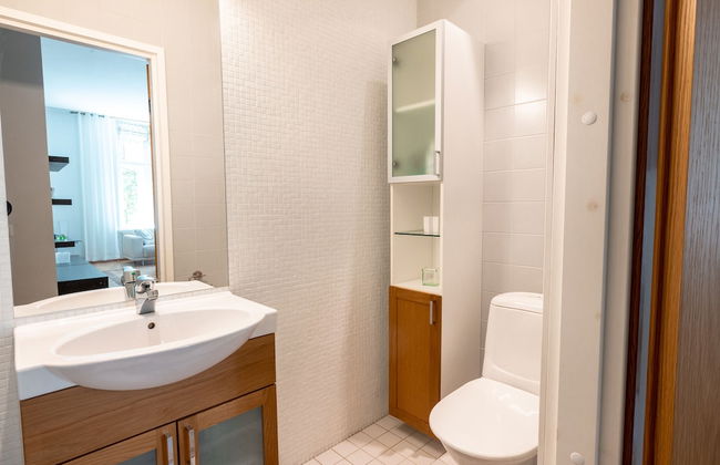 2ndhomes Deluxe 2BR Apt w Sauna&Balcony - Foto 31