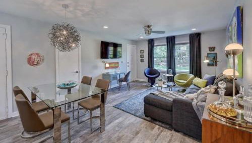 Spacious Conveniently Located 1BR in Myers Park - Photo 5