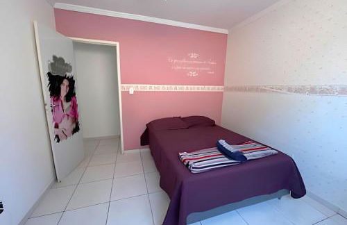 Próx a orla, 14 pessoas, ar condicionado e garagem - Foto 31