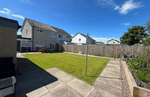 Dunmuir House 4 Bedroom 2 bathroom House & Garden in Denny - Photo 35