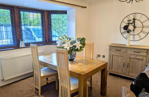 Spacious 7BR Home, Families & Contractors, Hot Tub - Foto 70