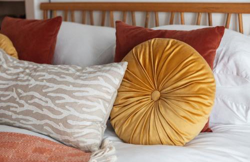 Stunning views over the beautiful Falmouth Harbour - Foto 14