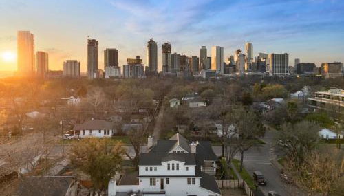 Gated 5 Bedroom Walkable to East Austin - Foto 2