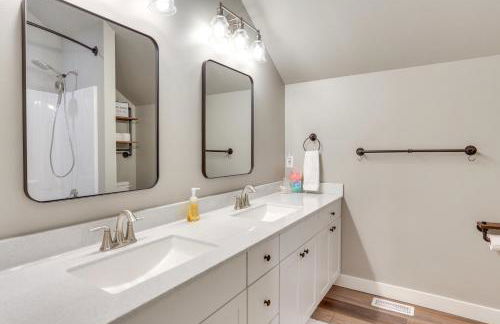 Spacious, Rustic Spearfish Home Walk to Downtown! - Foto 22