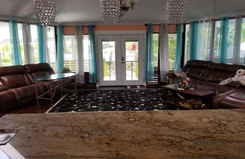 Fully renovated 4 bd with 2 master suits, 3 bth home in centralized location - Foto 11