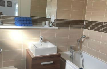 The Paisley Penthouse - Stunning View of the Abbey - Foto 51