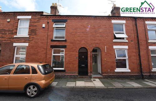 "Honeysuckle House Chester" by Greenstay Serviced Accommodation - Large 3 Bed House, Sleeps 6, Perfect For Contractors, Business Travellers, Families & Groups - Photo 36