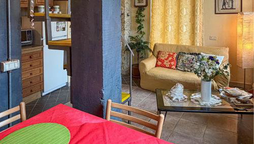 1 Bedroom Amazing Apartment In Valdipino - Foto 5