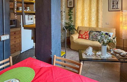 2 Bedroom Lovely Apartment In Valdipino - Foto 6