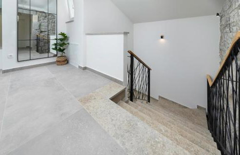 Awesome Home In Lakmartin - Photo 13