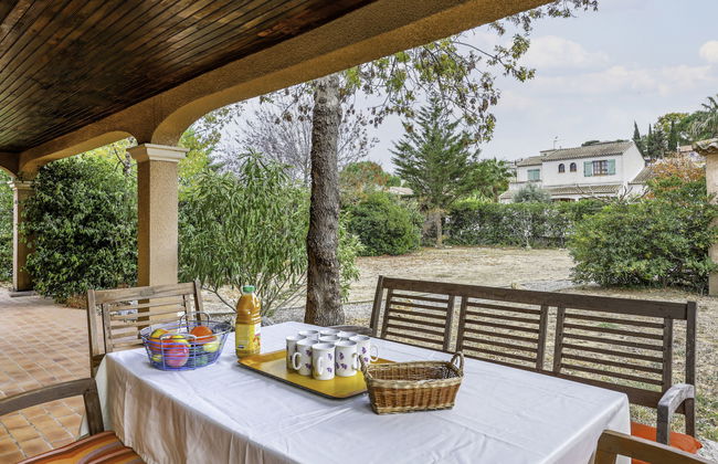 5 bedroom House in Salles-d'Aude with garden and terrace - Photo 2